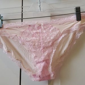 NWT Victoria's Secret Cheekini Panties